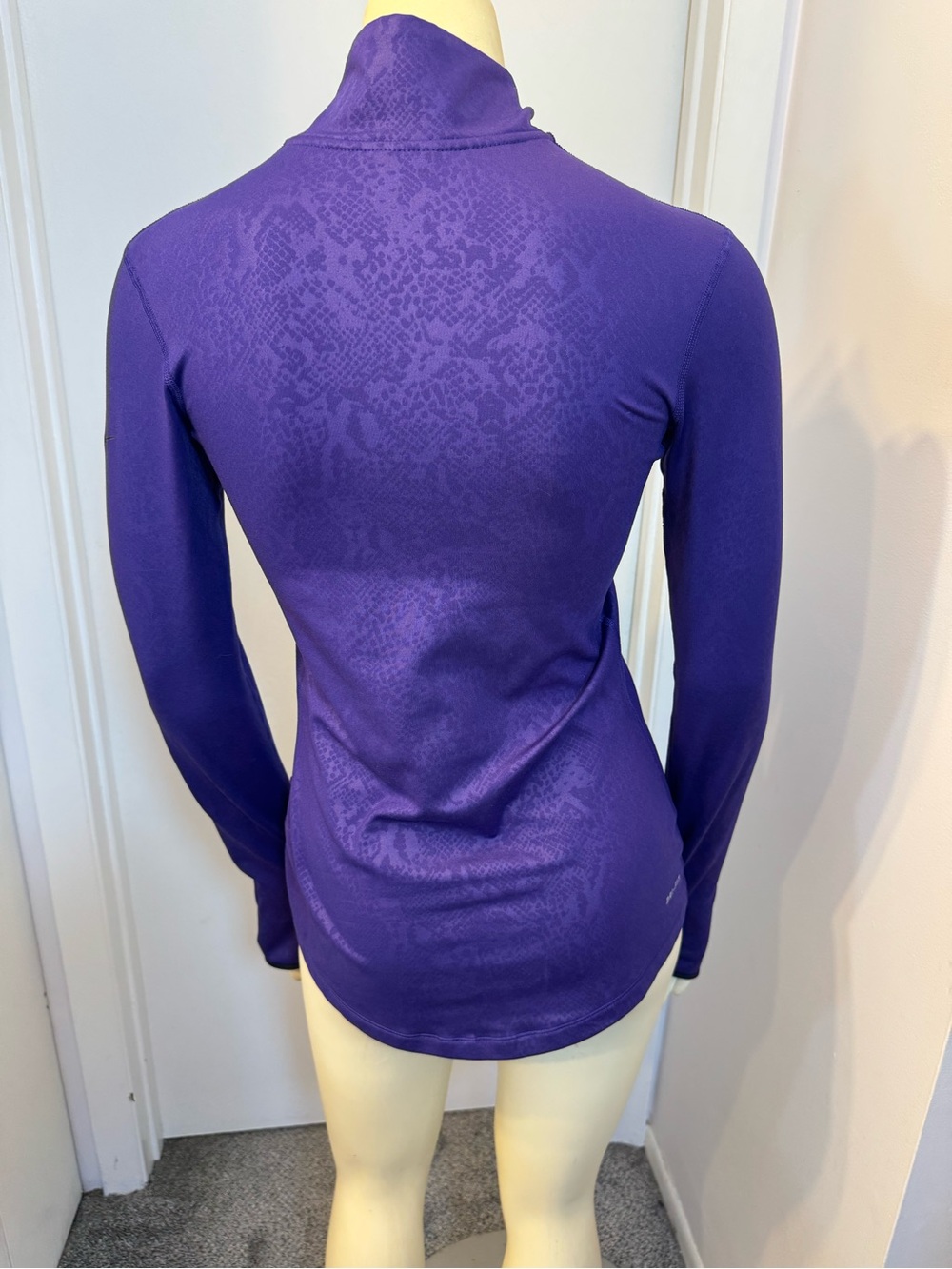 Nike Purple Long-Sleeve Quarter Zip Performance Top - Picture 4 of 10